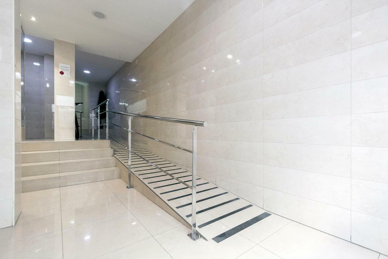 Carmen Apartment Valencia Bagian luar foto